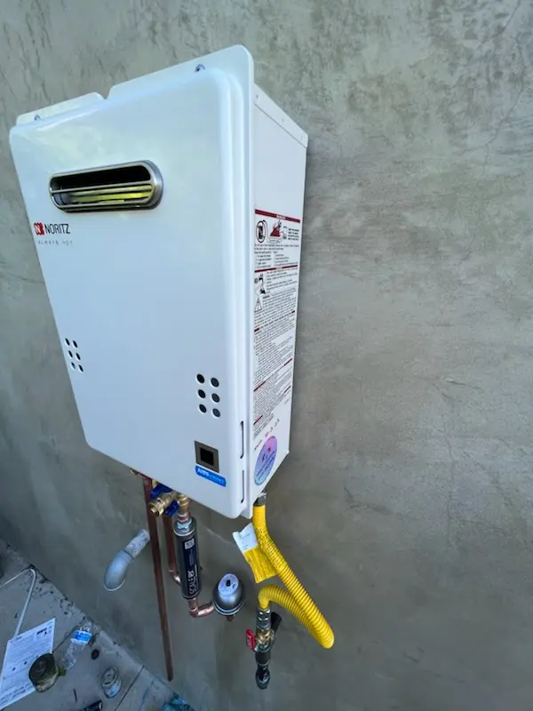 Tankless water heater installation for South Elgin homes